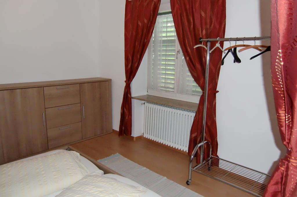 Neuprantl Apartments Lana Zewnętrze zdjęcie