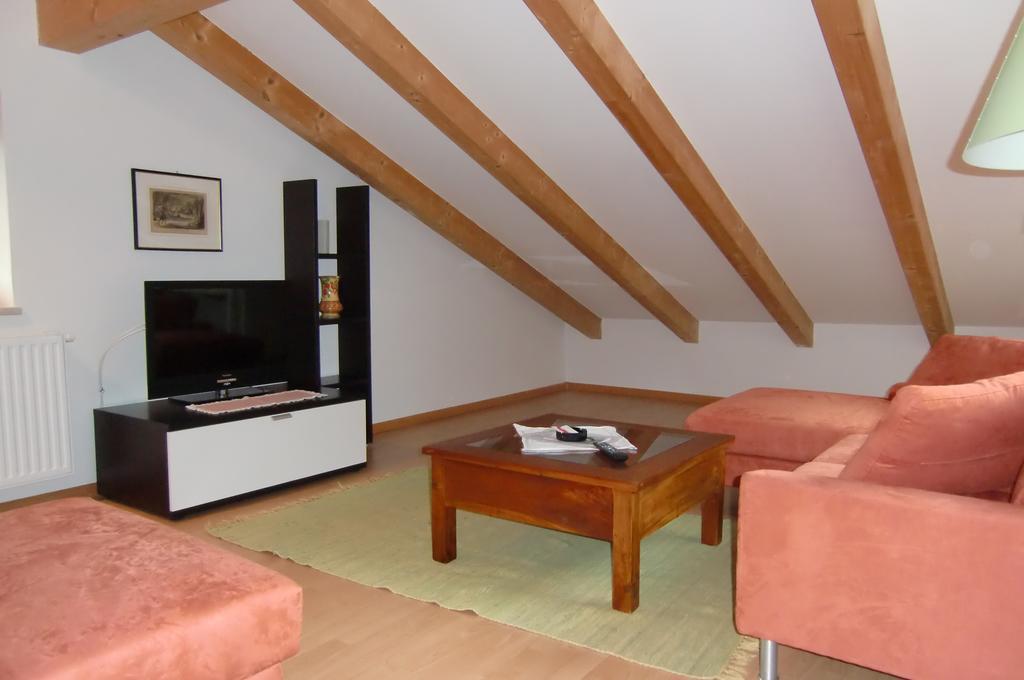Neuprantl Apartments Lana Zewnętrze zdjęcie