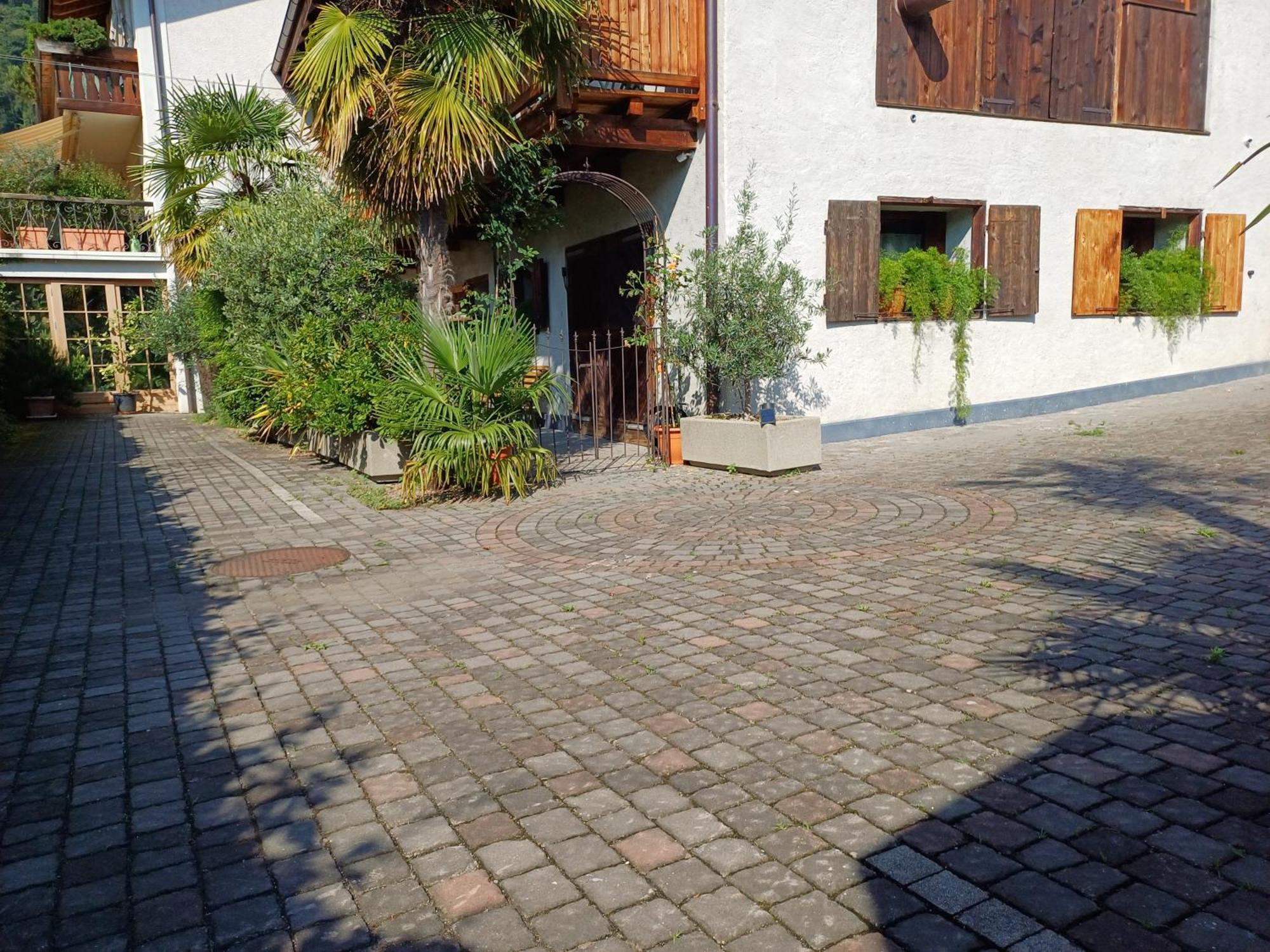 Neuprantl Apartments Lana Zewnętrze zdjęcie
